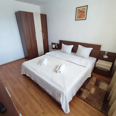 Апартамент Belvedere Club 2bedroom F201